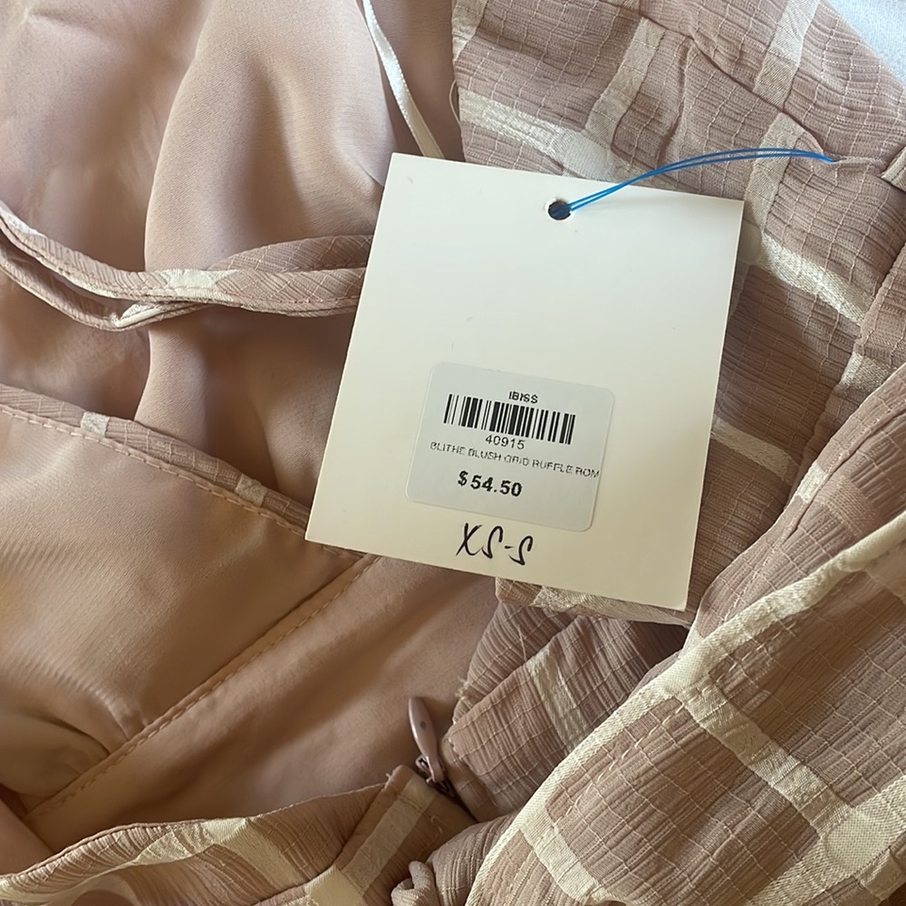 Blithe, Blush Ruffle Romper, S - Picture 3 of 3